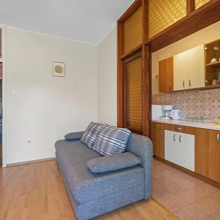 2 Bedroom In Апартаменты Шибеник