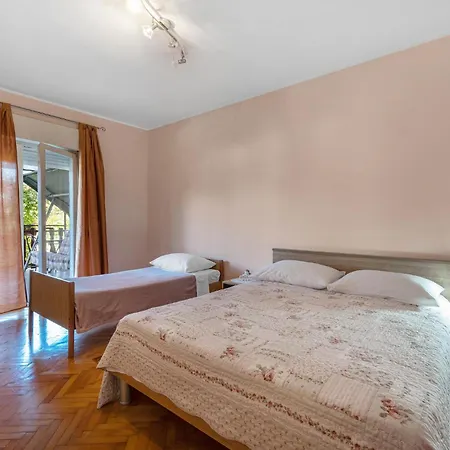 2 Bedroom In Apartment Sibenik