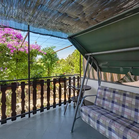 2 Bedroom In *