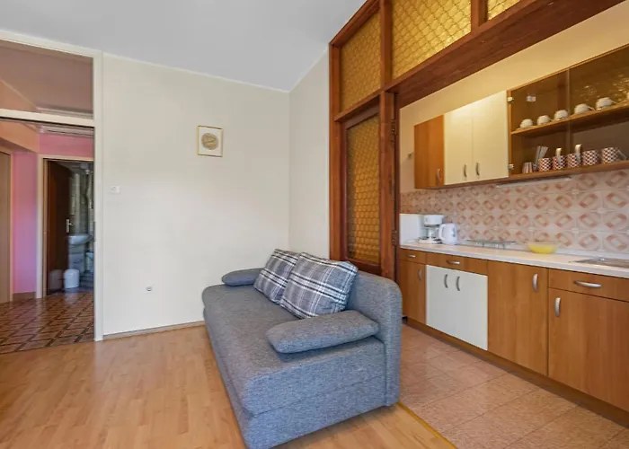 2 Bedroom In Appartement Šibenik